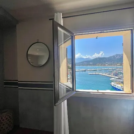 Vue Christophe Colomb 140m2