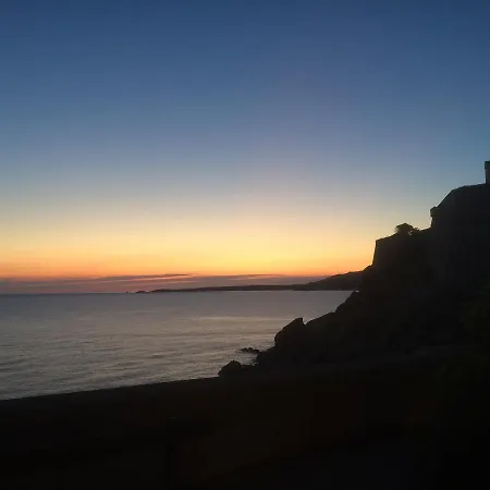 Vue Christophe Colomb 140m2 *