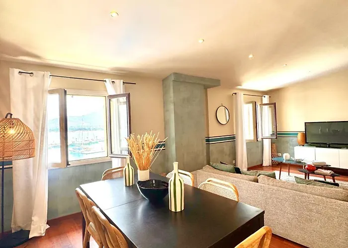 아파트 Vue Christophe Colomb 140m2
