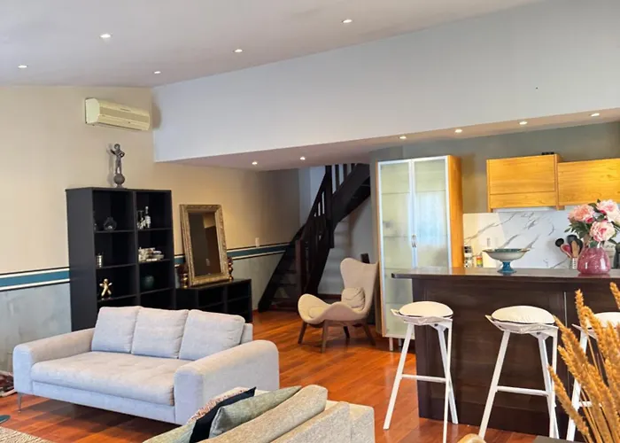 Vue Christophe Colomb 140m2 아파트 *