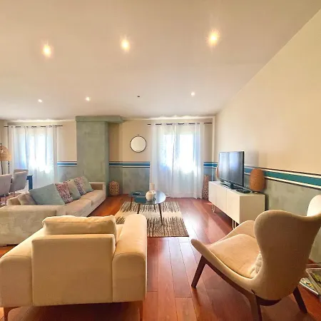 Duplex Vue Christophe Colomb 140m2