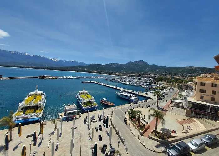 Appartement Vue Christophe Colomb 140m2 Calvi (Corsica)