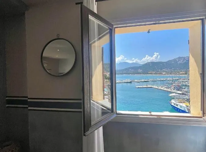 Vue Christophe Colomb 140m2