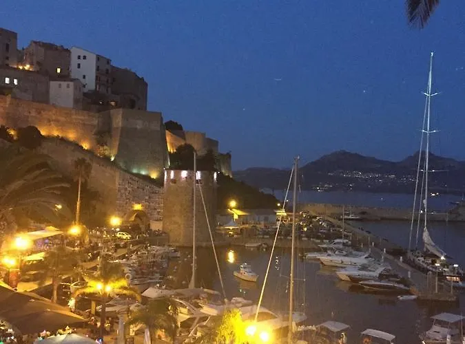 Vue Christophe Colomb 140m2 * Calvi (Corsica)